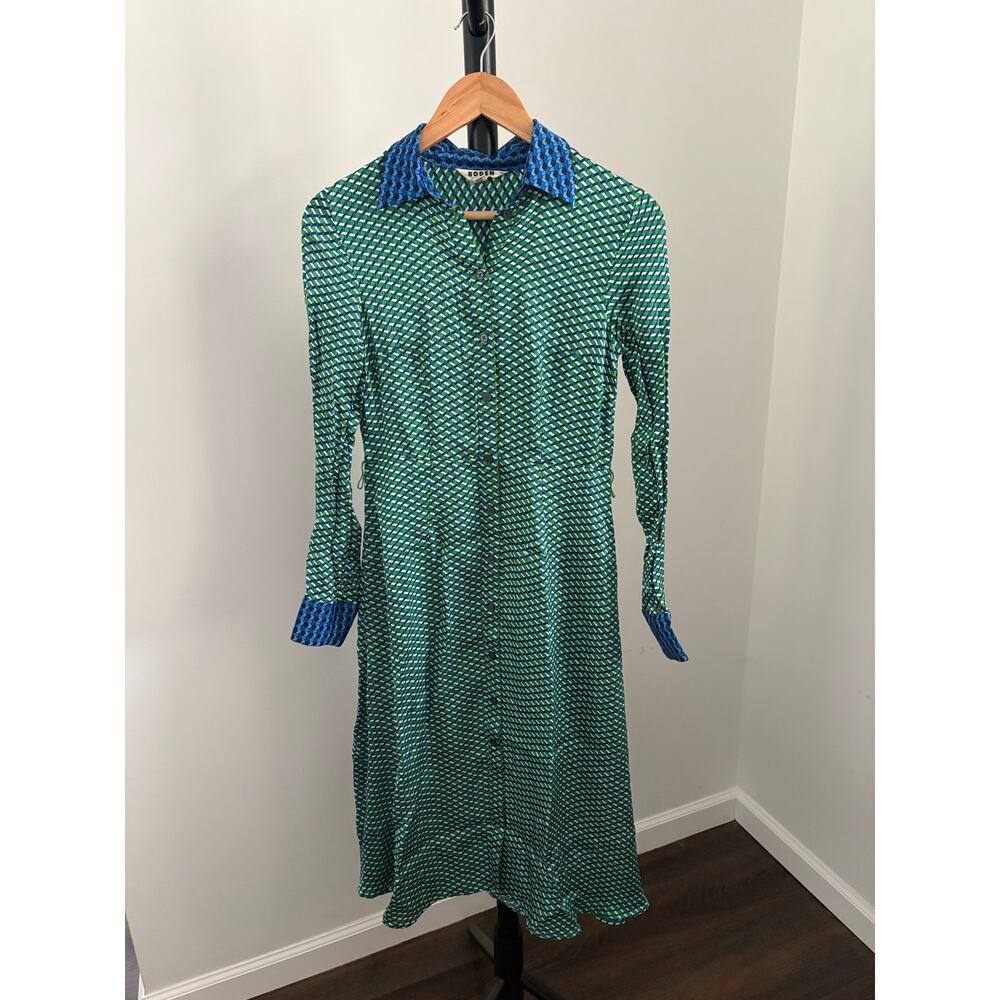 Boden Kate Satin Shirt Dress in the "Bright Green, Geo Daze" print - Picture 4 of 5